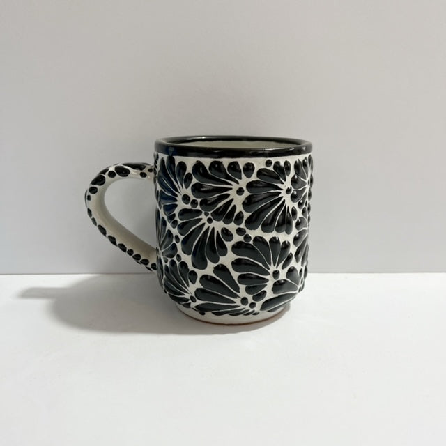TAZA RECTA ESTÁNDAR FONDO BLANCO NEGRO MIK