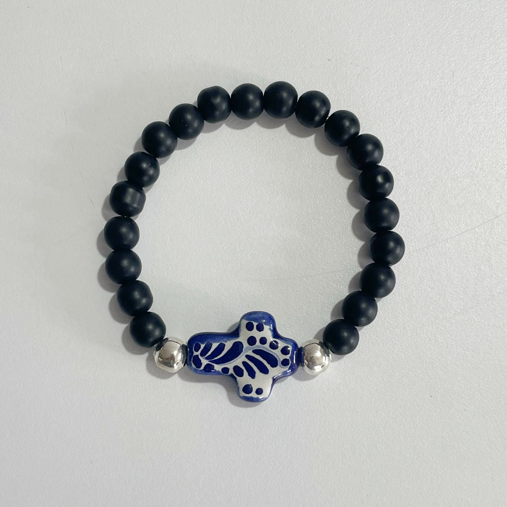 PULSERA CON CRUZ AZUL COBALTO TALAVERA