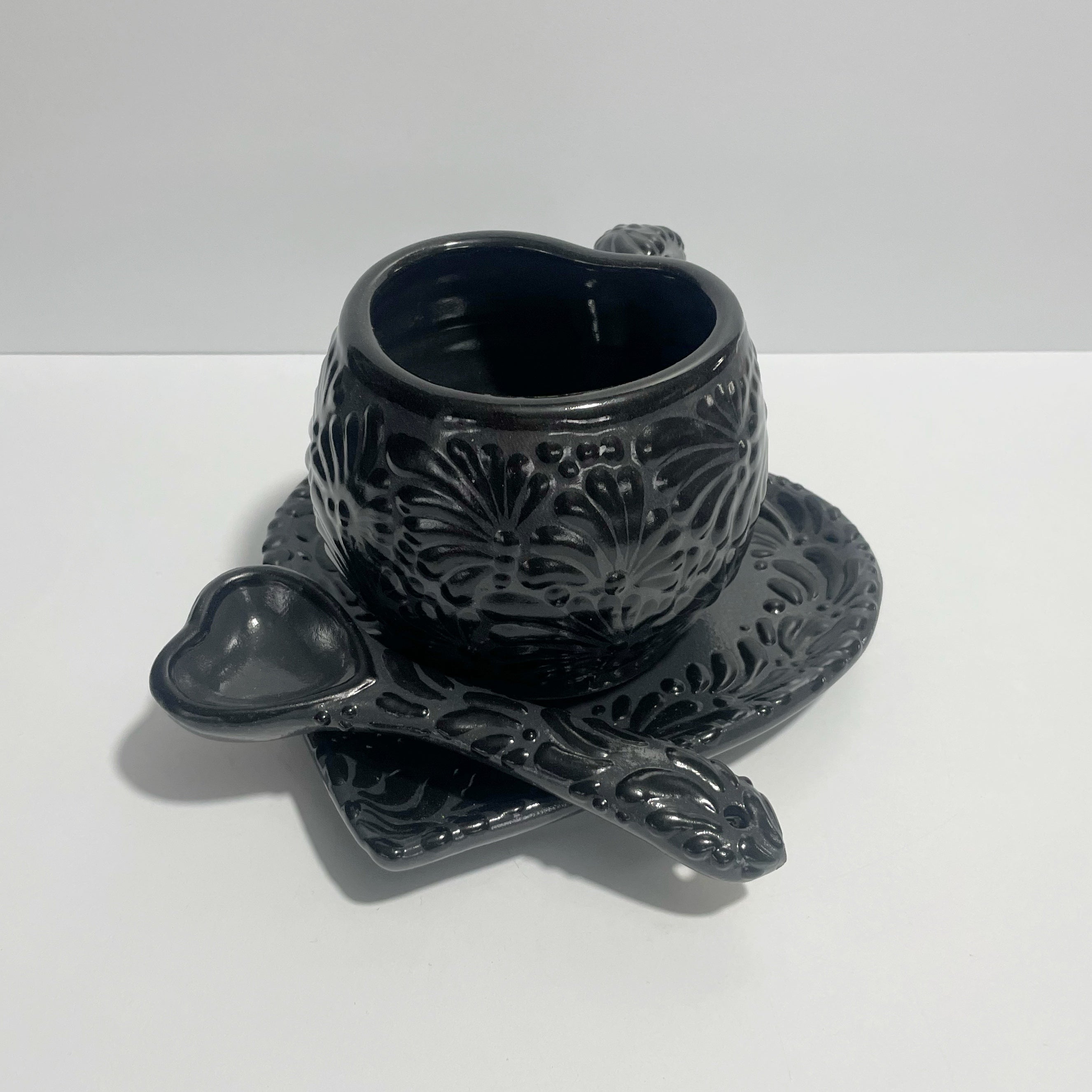 SET 3 PIEZAS TAZA FORMA CORAZON CHOCO GRANDE MIK SUPER BLACK