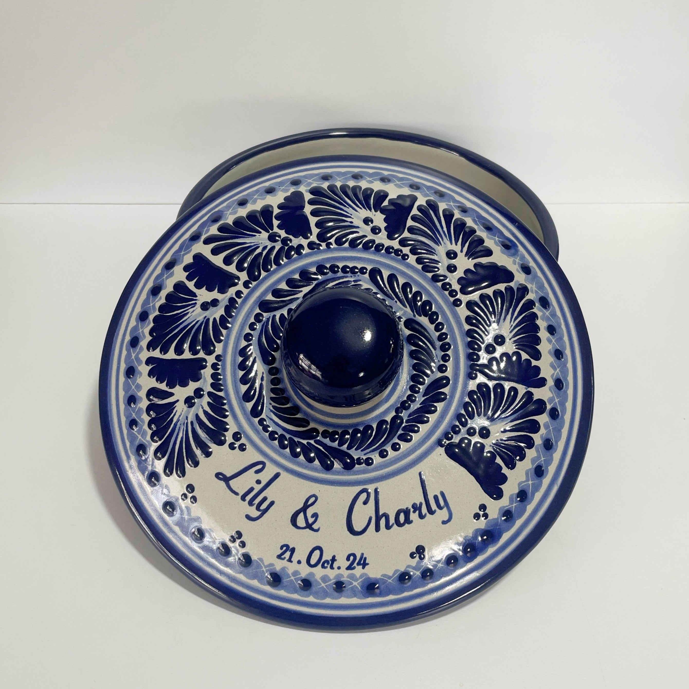 TORTILLERO PERSONALIZADO FONDO TRADICIONAL CENEFA AZUL COBALTO NOMBRES Y FECHA