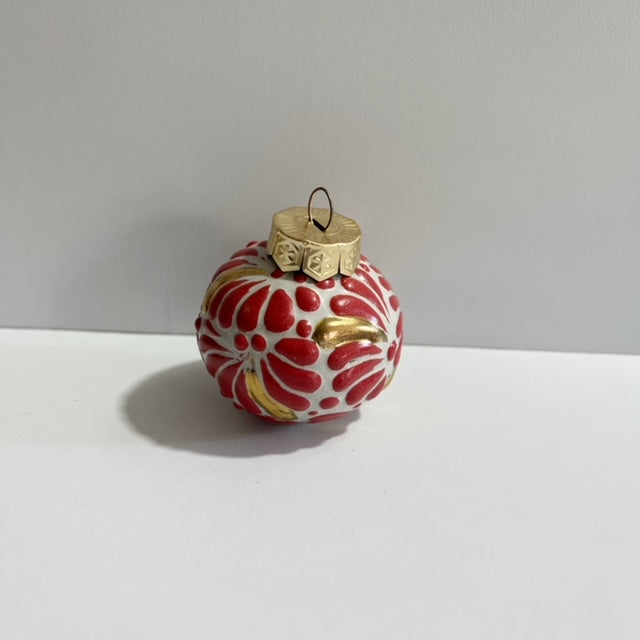 ESFERA NAVIDEÑA FONDO TRADICIONAL MIK ROJO DESTELLOS DE ORO