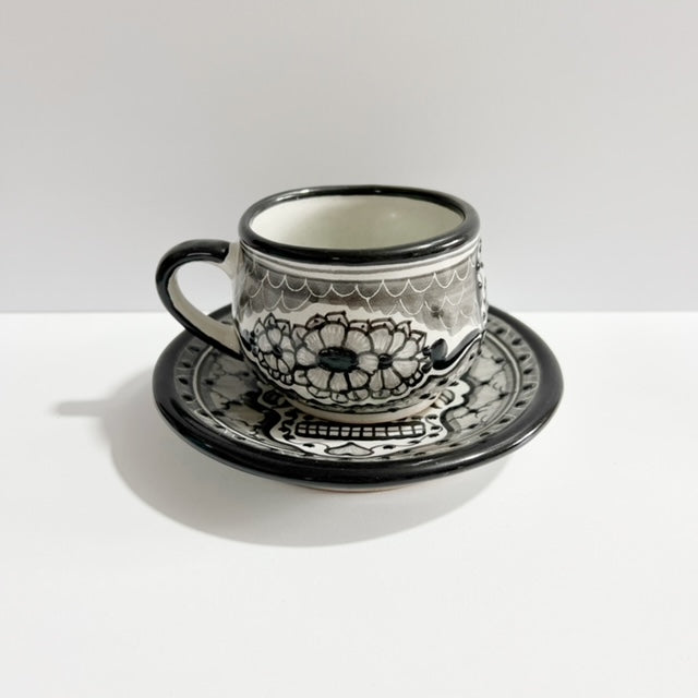 SET TAZA CHOCOLATERA MEDIANA, CALAVERA.