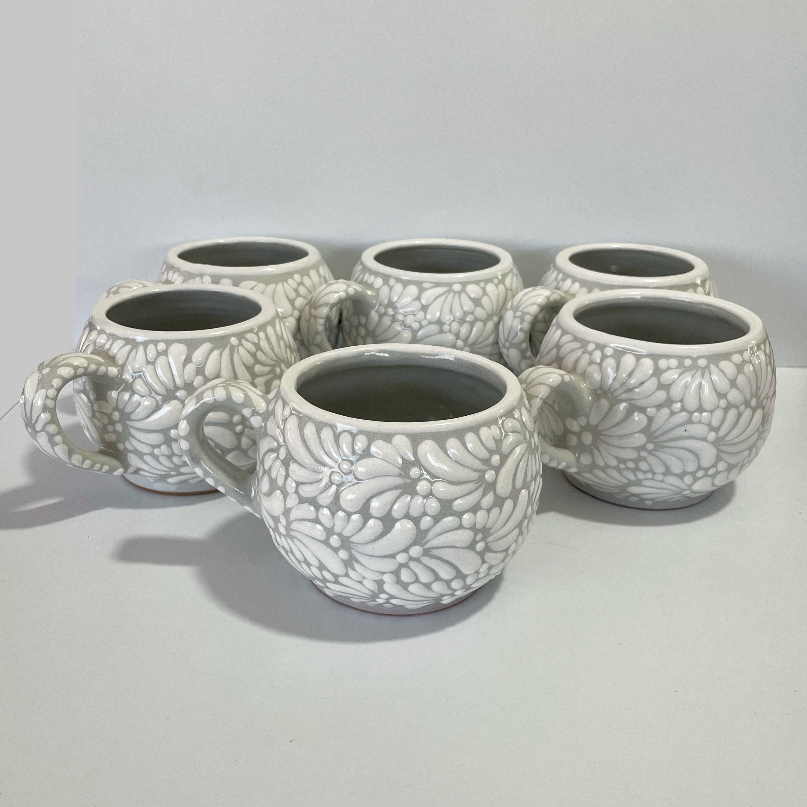 PAQUETE TAZAS CHOCOLATERA GRANDE FONDO TRADICIONAL MIK BLANCO