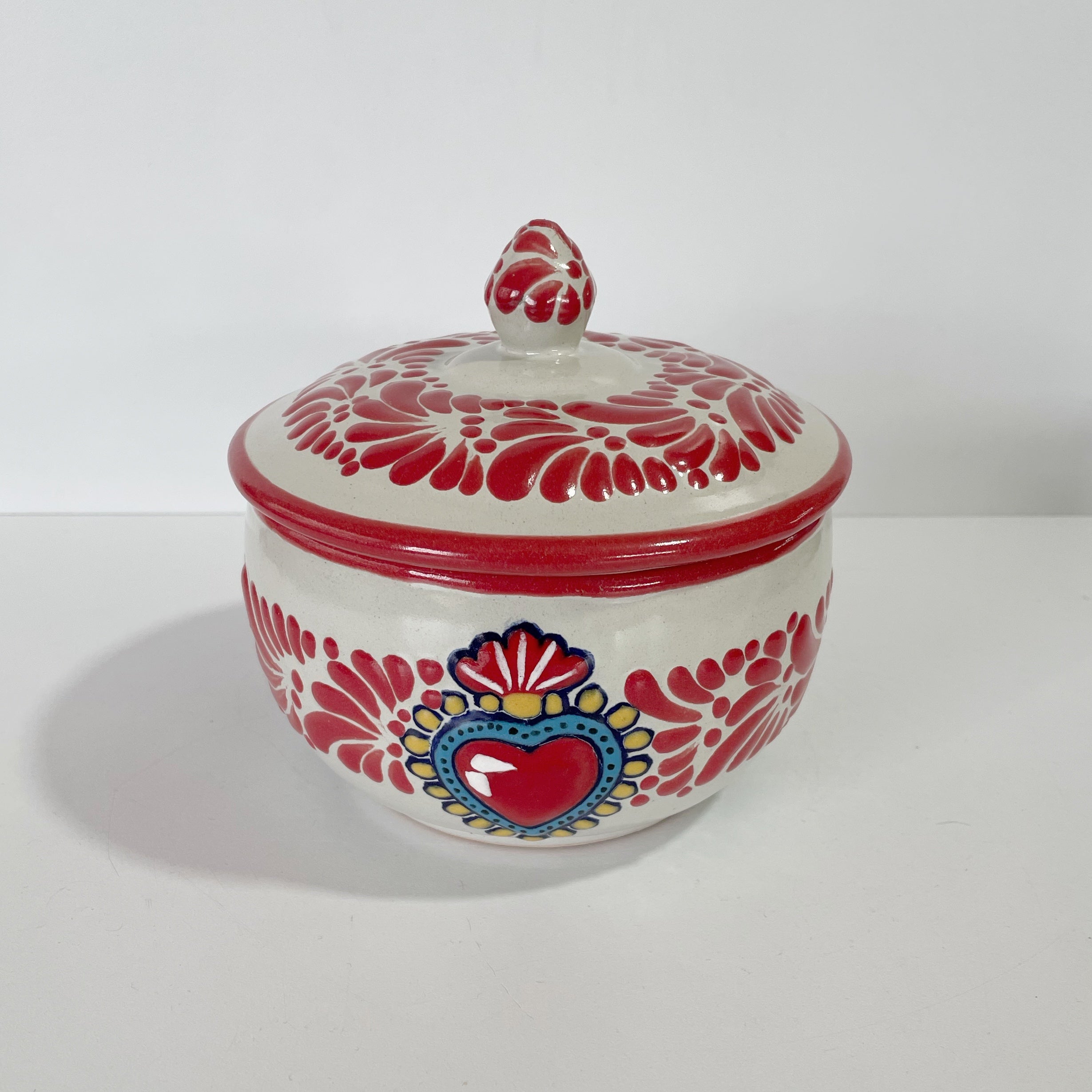 SALSERA TIPO CACEROLA CON ASA FONDO TRADICIONAL MIK CENEFA ROJO SAGRADO CORAZON