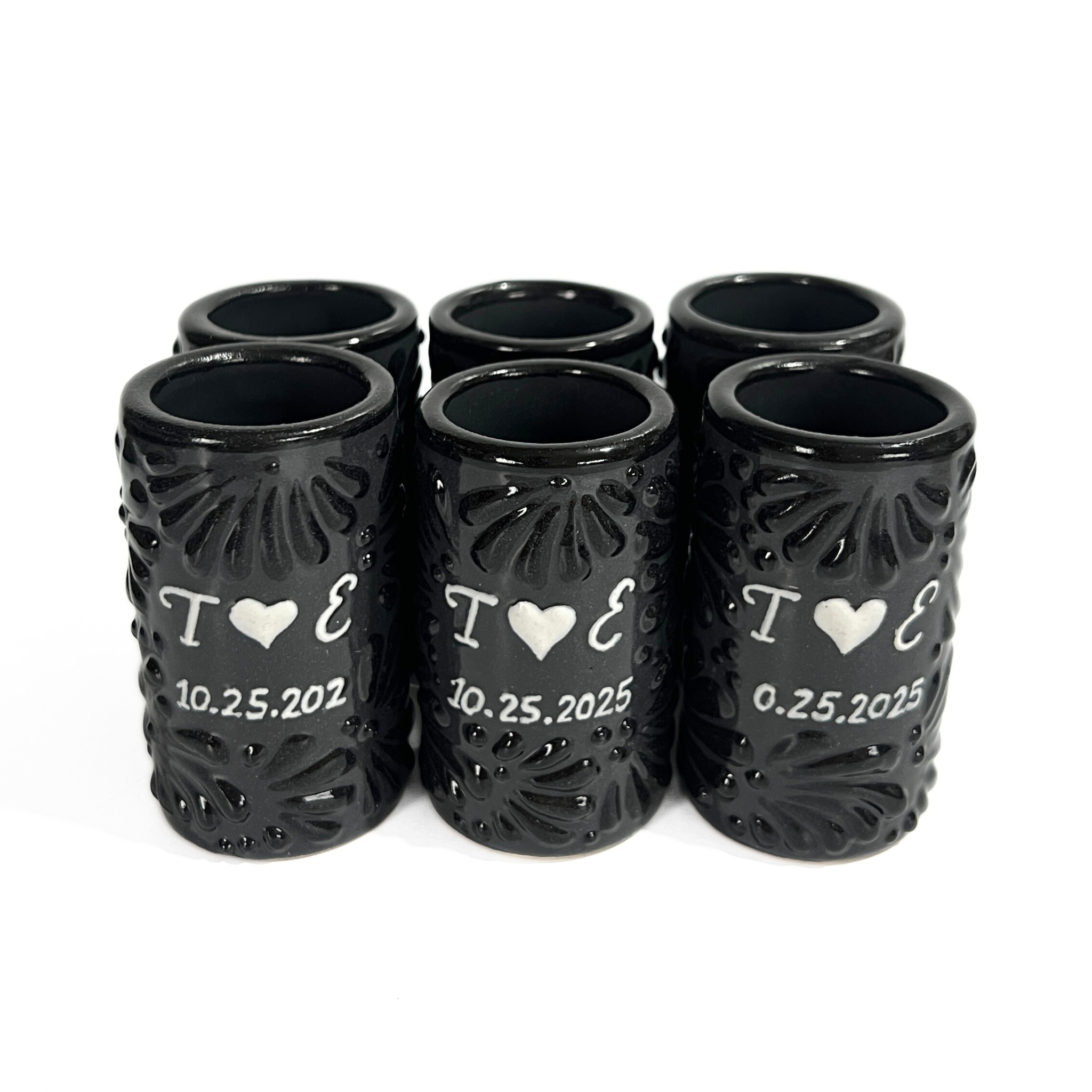 TEQUILERO PERSONALIZADO MIK SUPER BLACK INICIALES Y FECHA CON CORAZON