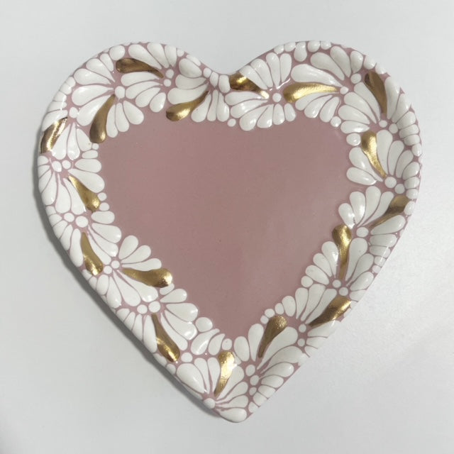 PLATO DE CORAZON 16 CM FONDO ROSA MIK BLANCO DESTELLOS DE ORO