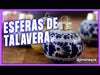 Load and play video in Gallery viewer, Esfera Navideña Azul con Destellos de Oro